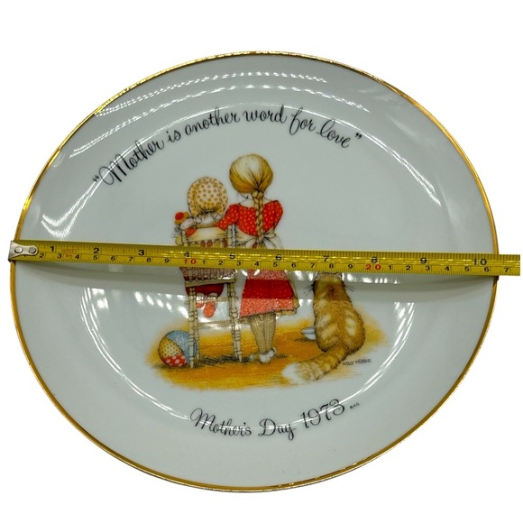 Vintage Holly Hobbie Decorative Mother's Day 1973 Plate with Gold Trim - Picture 3 of 5